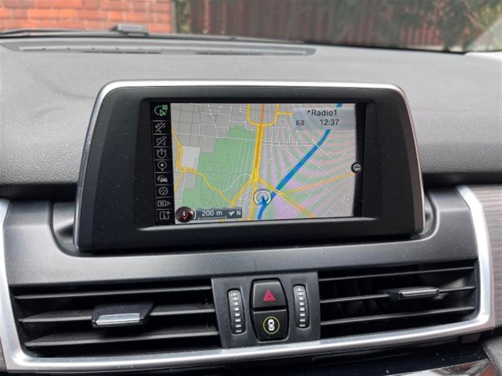 216 216 d Active Tourer Luxu