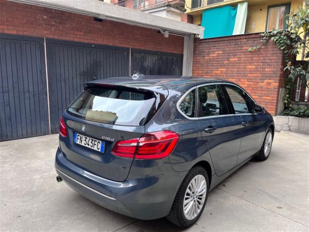 216 216 d Active Tourer Luxu