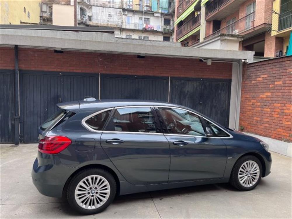 216 216 d Active Tourer Luxu