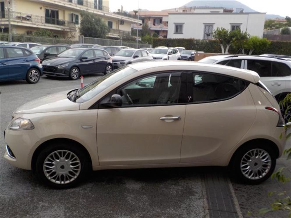 Ypsilon Ypsilon 1.2 69 CV 5 porte Go