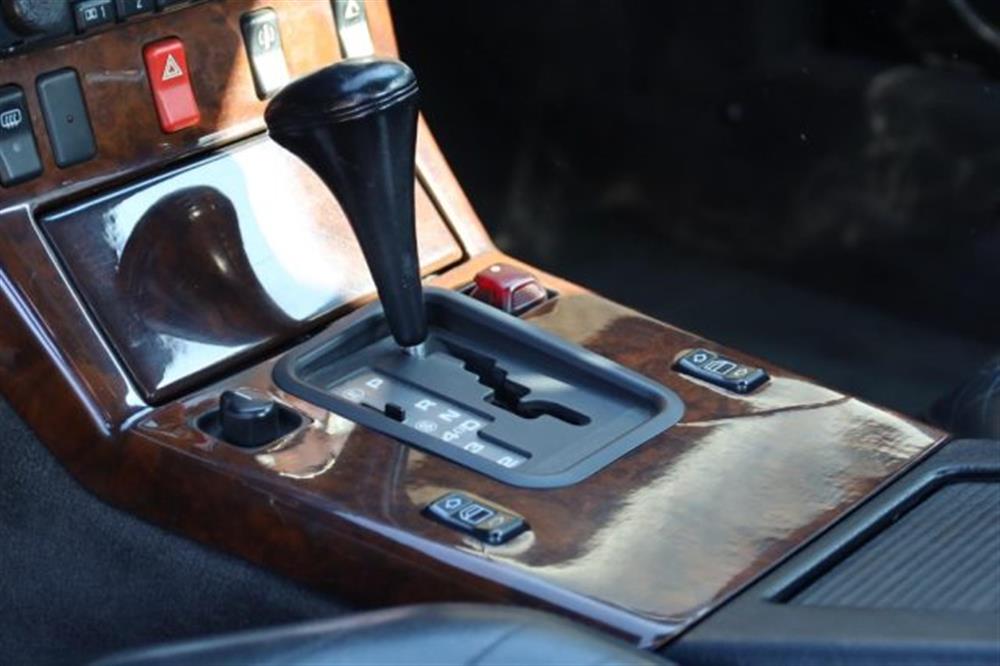 SL 320 SL 320 cat