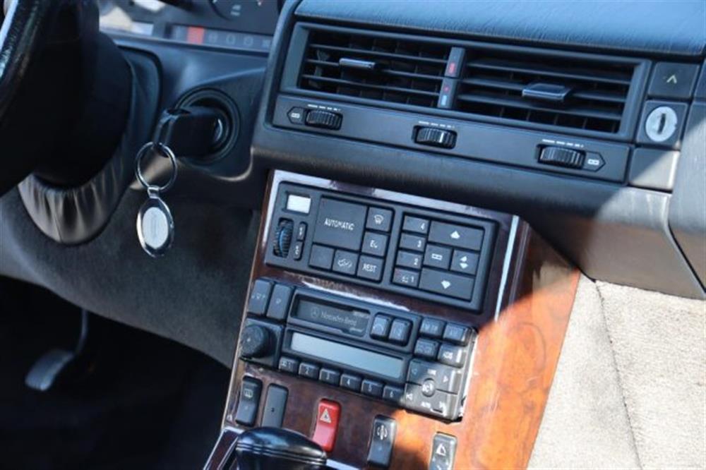 SL 320 SL 320 cat