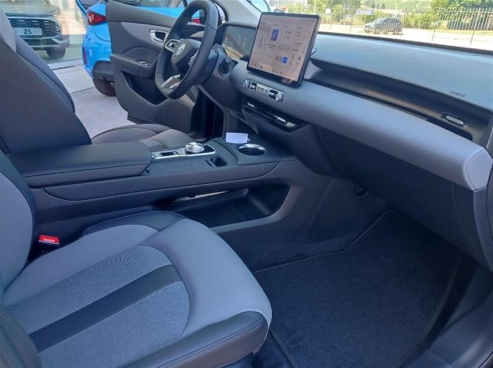 MG4 MG4 Luxury 64 KWh