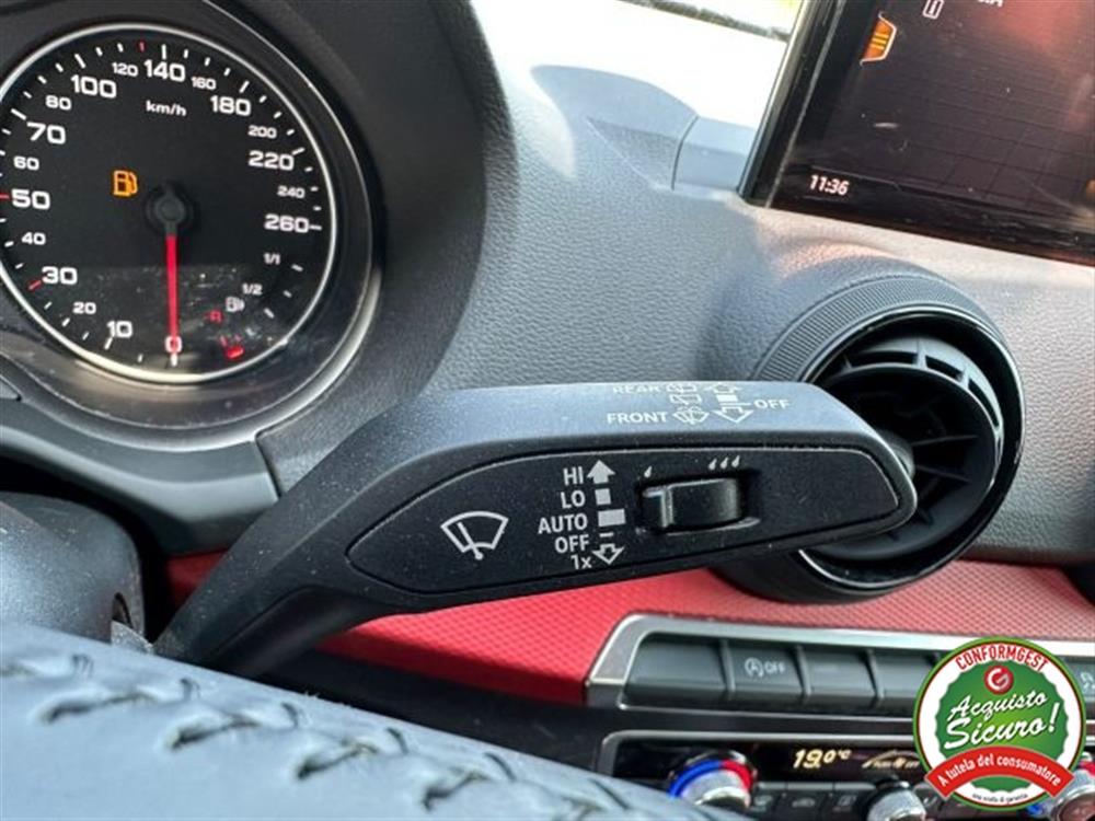 Q2 Q2 30 TFSI Admired