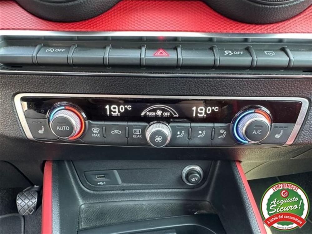 Q2 Q2 30 TFSI Admired