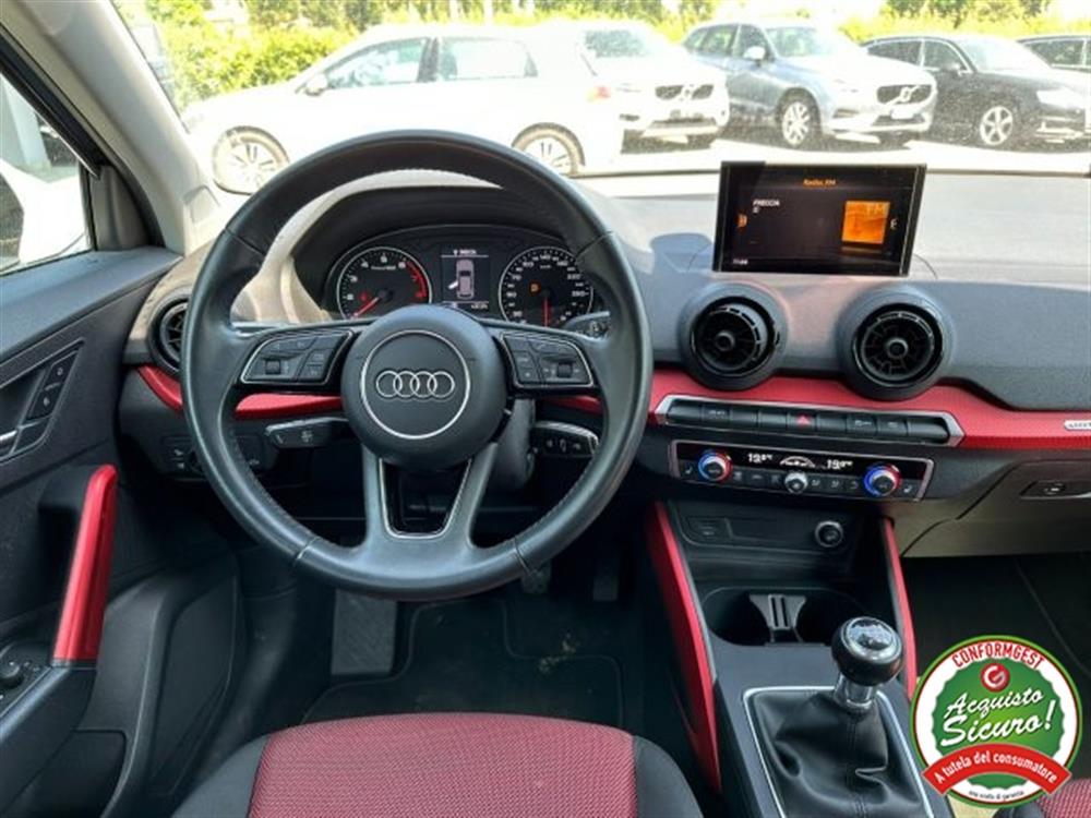 Q2 Q2 30 TFSI Admired