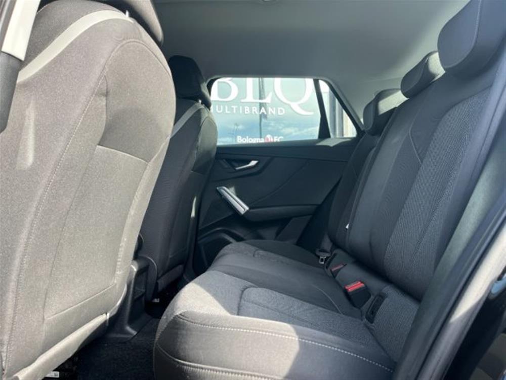 Q2 Q2 30 TDI S tronic Admi