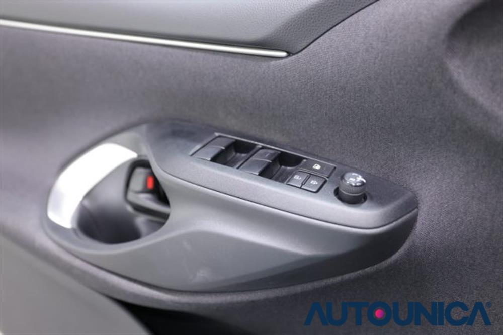 Yaris Yaris 1.5 130 HYBRID 5 POR