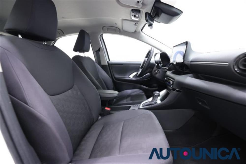 Yaris Yaris 1.5 130 HYBRID 5 POR