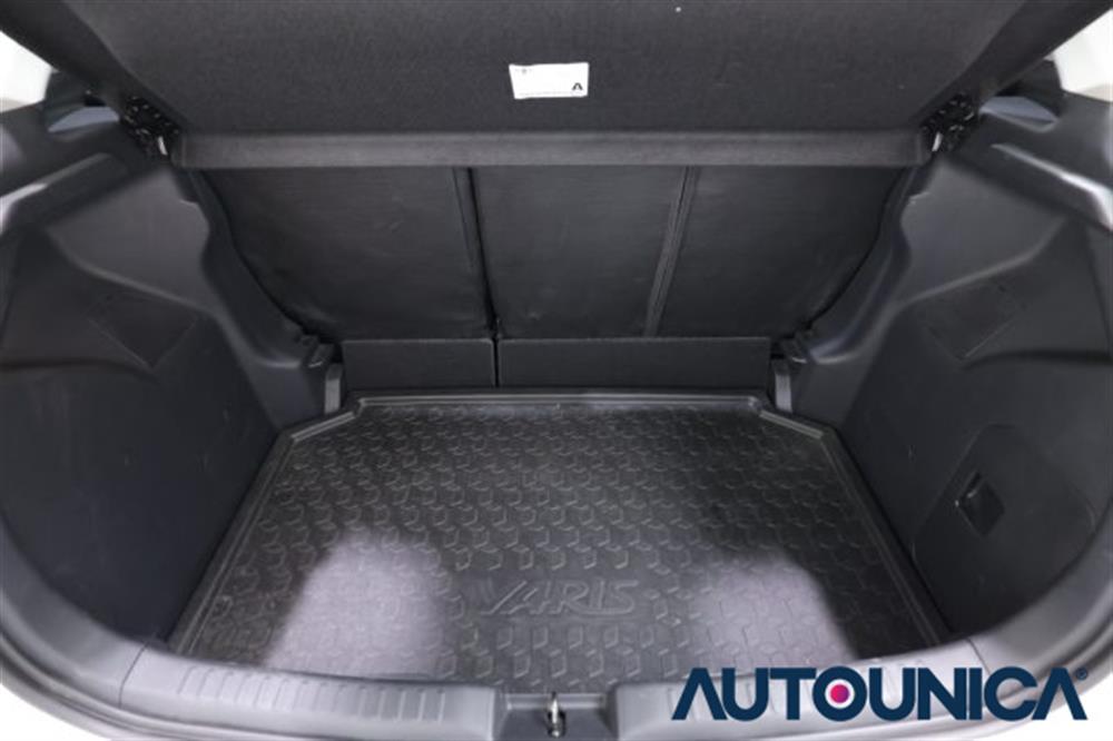 Yaris Yaris 1.5 130 HYBRID 5 POR