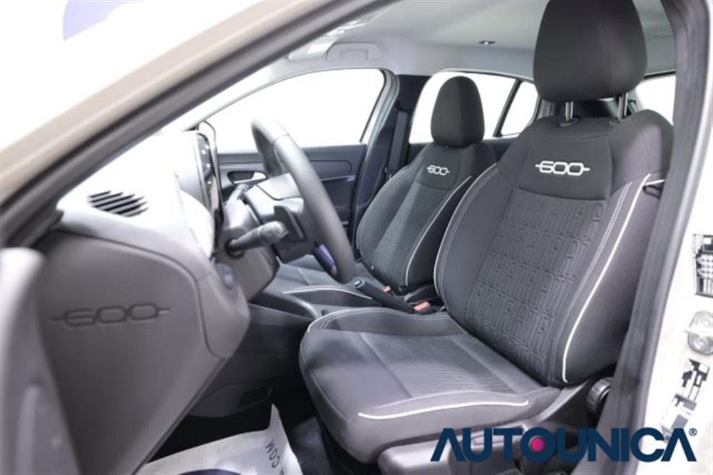 600 600 HYBRID 100 CV DCT MH