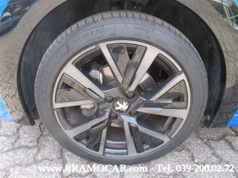208 208 GT PACK 130cv PURETE