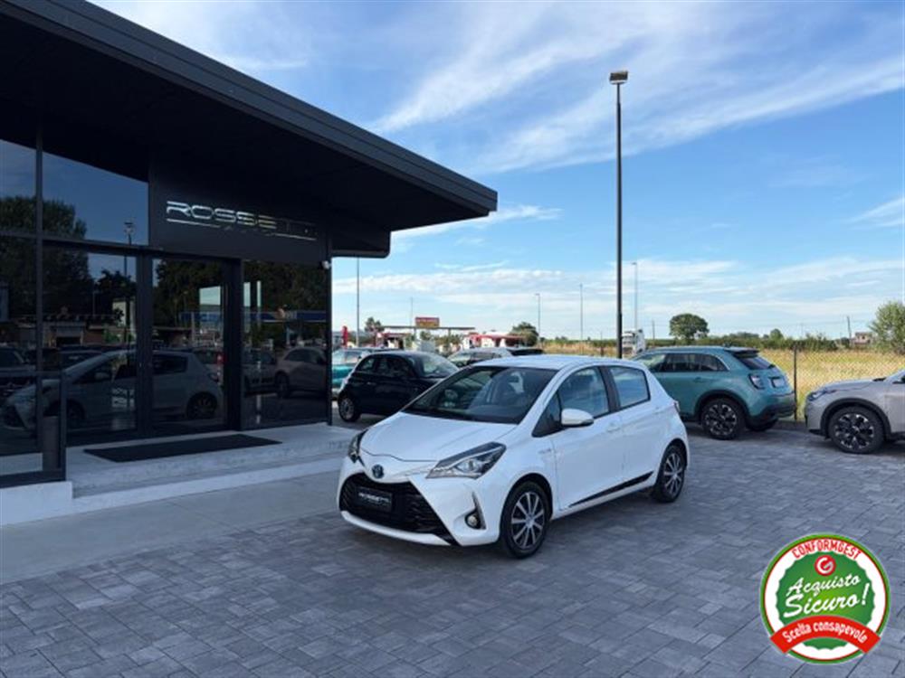 Yaris Yaris 1.5 Hybrid 5p. ANCHE