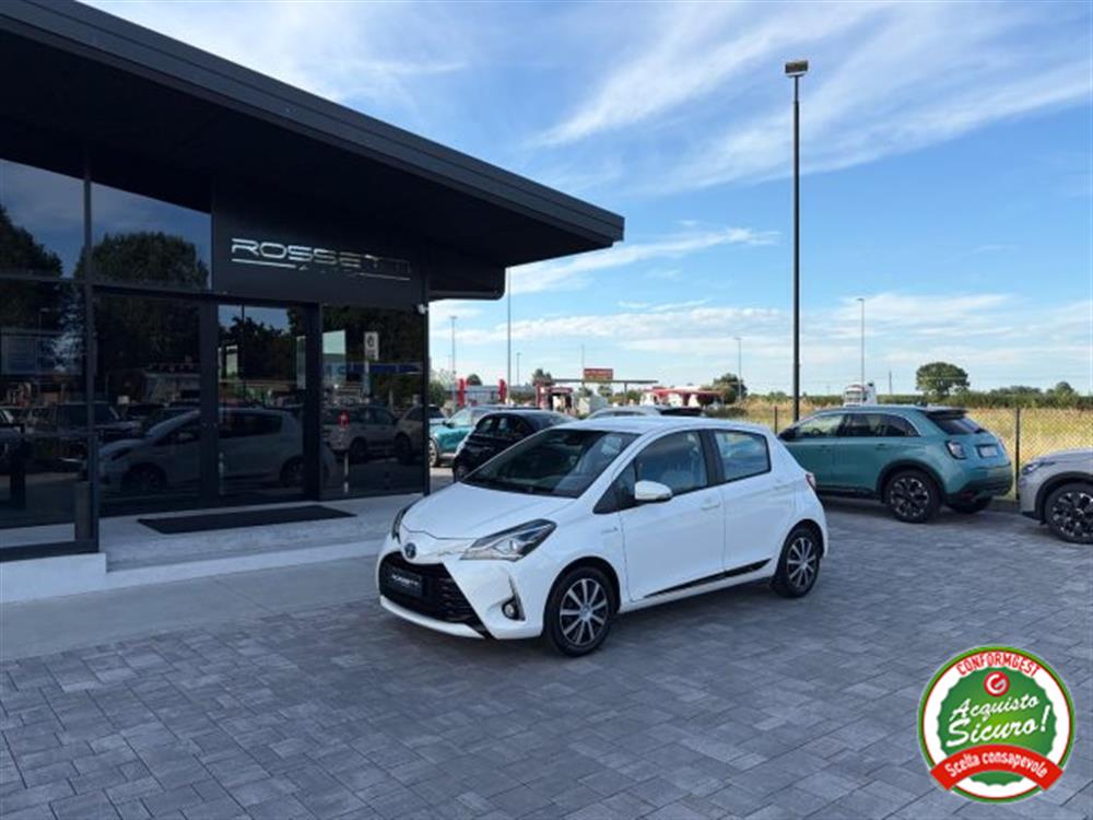 Yaris Yaris 1.5 Hybrid 5p. ANCHE