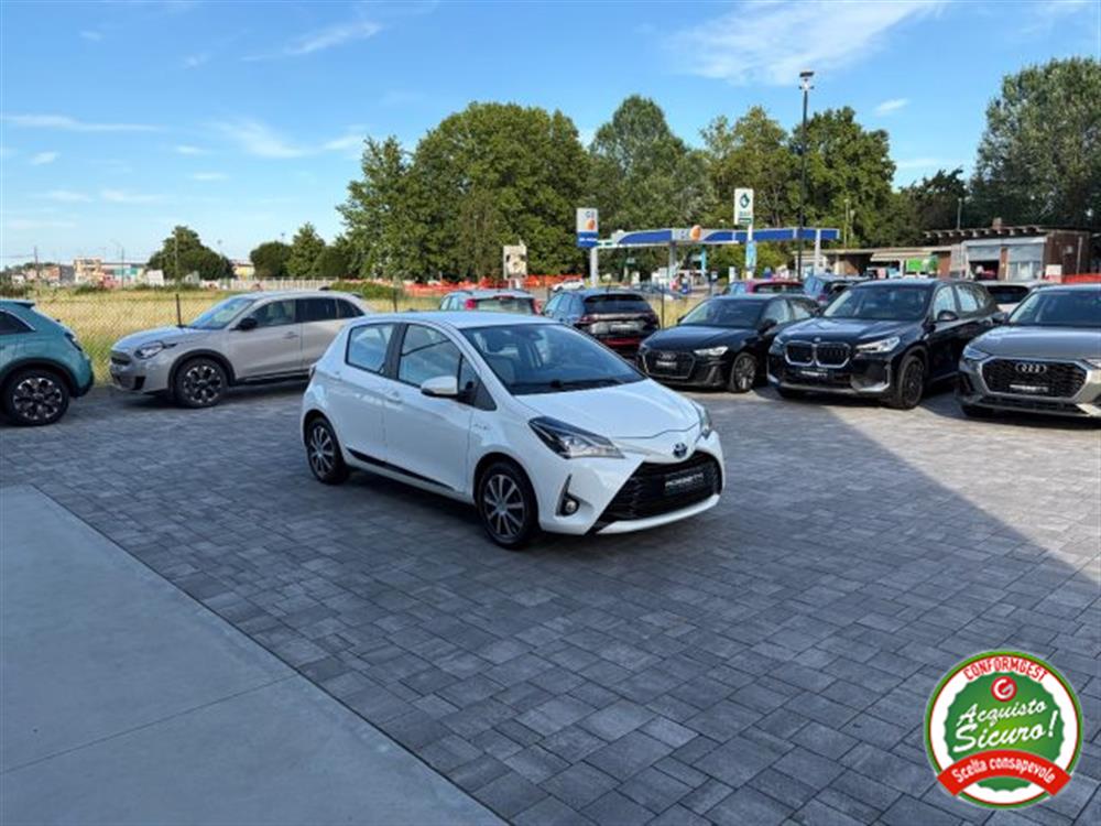 Yaris Yaris 1.5 Hybrid 5p. ANCHE