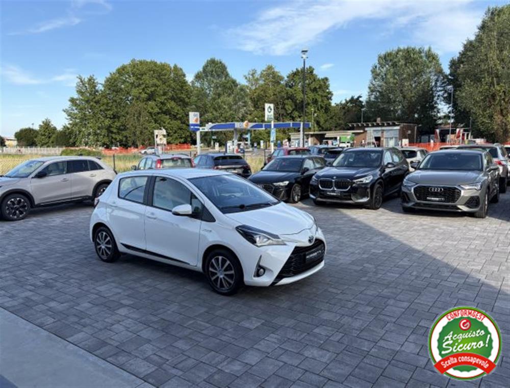 Yaris Yaris 1.5 Hybrid 5p. ANCHE