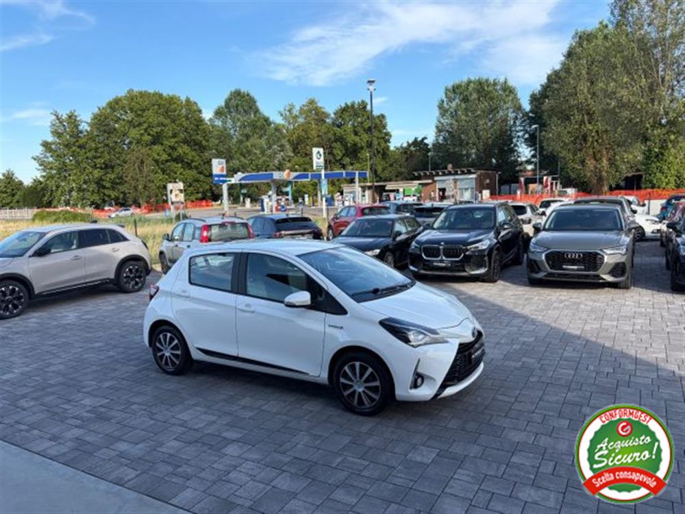 Yaris Yaris 1.5 Hybrid 5p. ANCHE