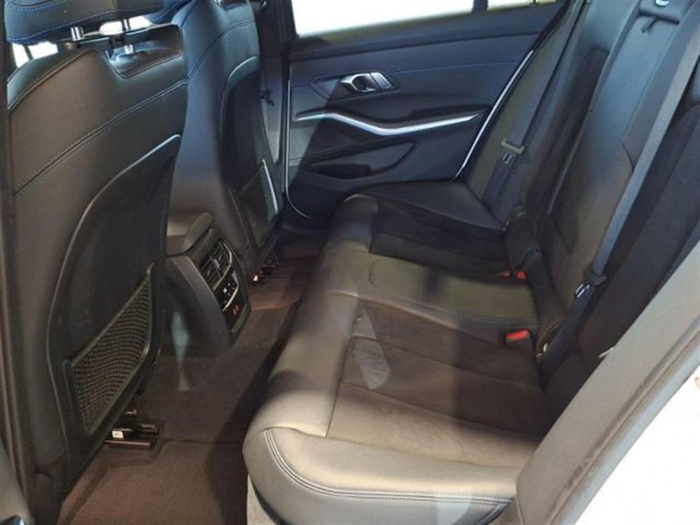 318 318 d 48V Touring Msport