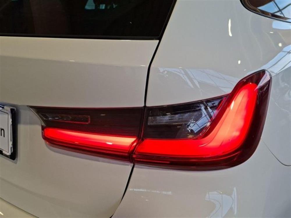318 318 d 48V Touring Msport