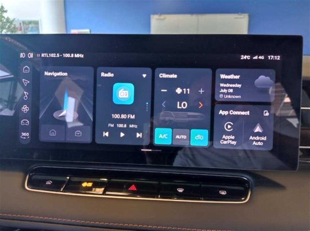 HS HS PHEV Luxury