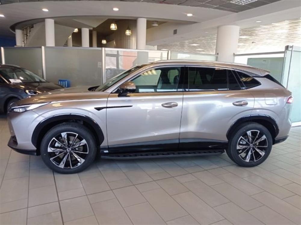 HS HS PHEV Luxury