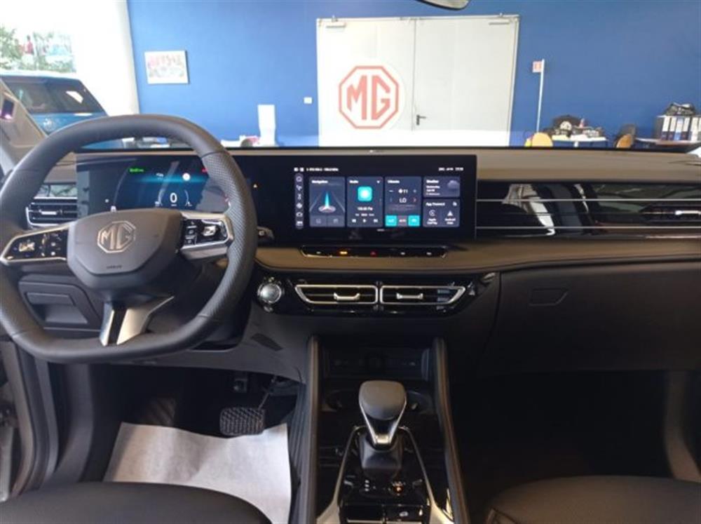 HS HS PHEV Luxury