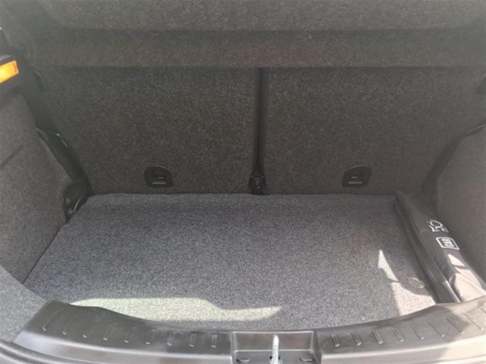 Ypsilon Ypsilon 0.9 TwinAir 85 CV 5
