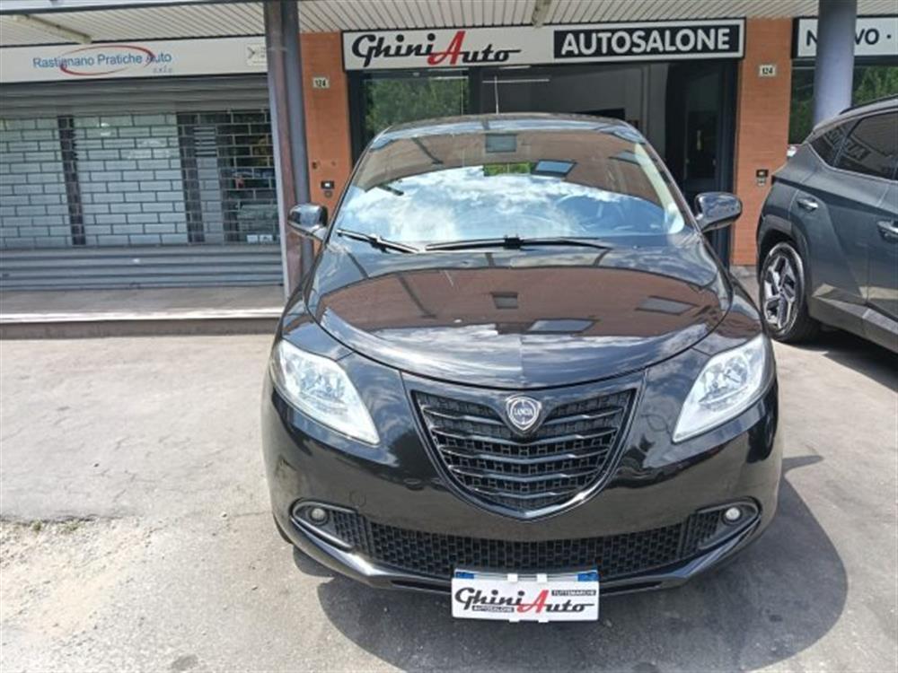 Ypsilon Ypsilon 0.9 TwinAir 85 CV 5