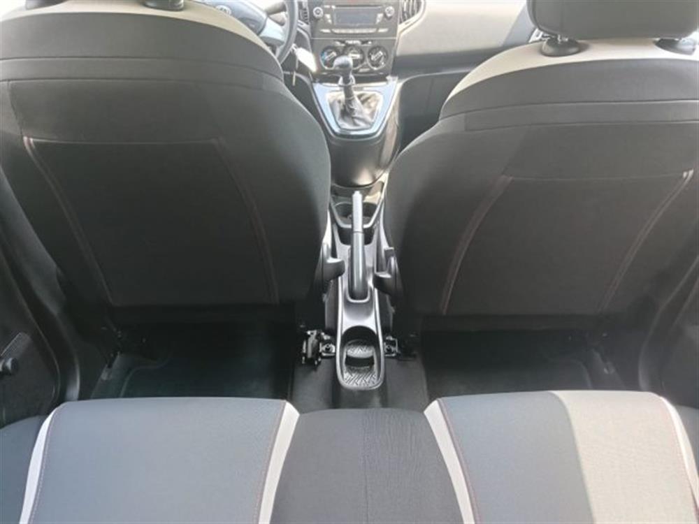 Ypsilon Ypsilon 0.9 TwinAir 85 CV 5