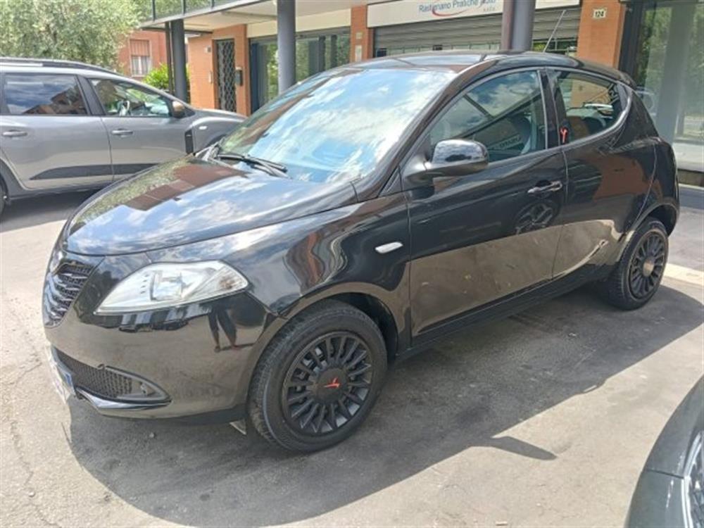 Ypsilon Ypsilon 0.9 TwinAir 85 CV 5