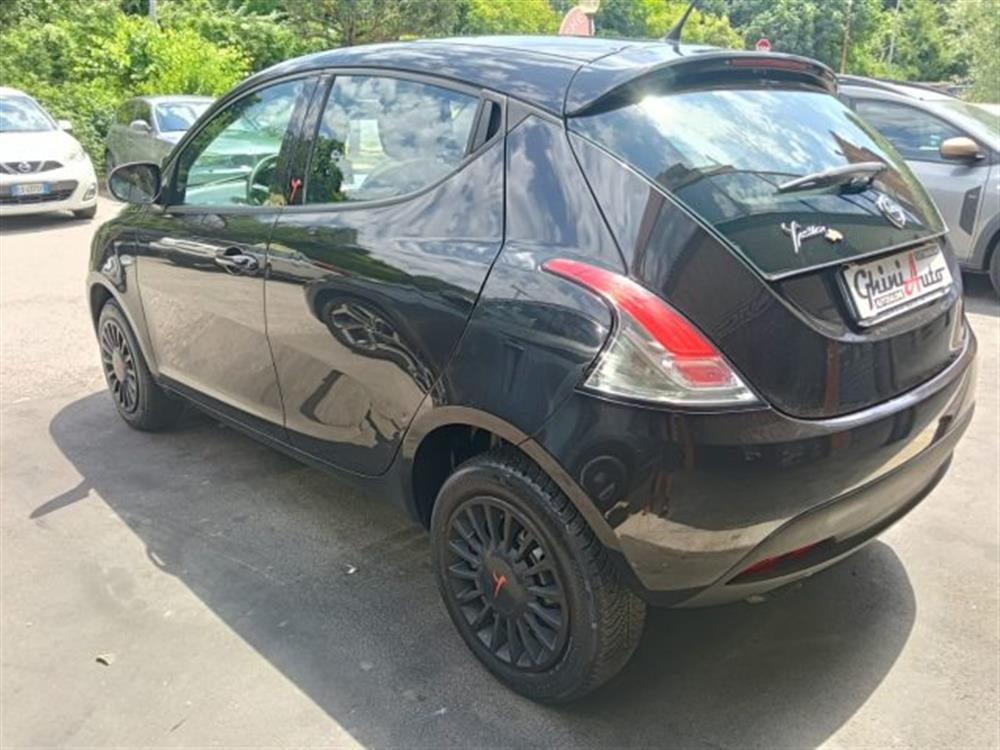 Ypsilon Ypsilon 0.9 TwinAir 85 CV 5