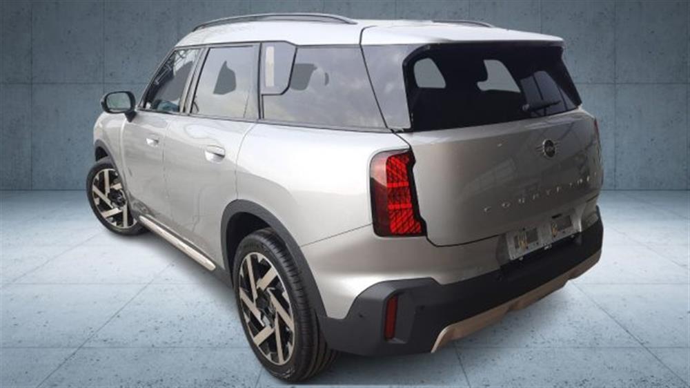 Mini Mini C Favoured Countryma
