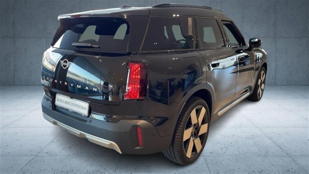 Mini Mini C Favoured Countryma