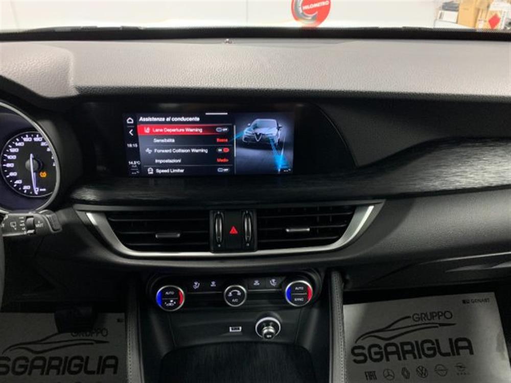 Stelvio Stelvio 2.2 Diesel AT8 Sport