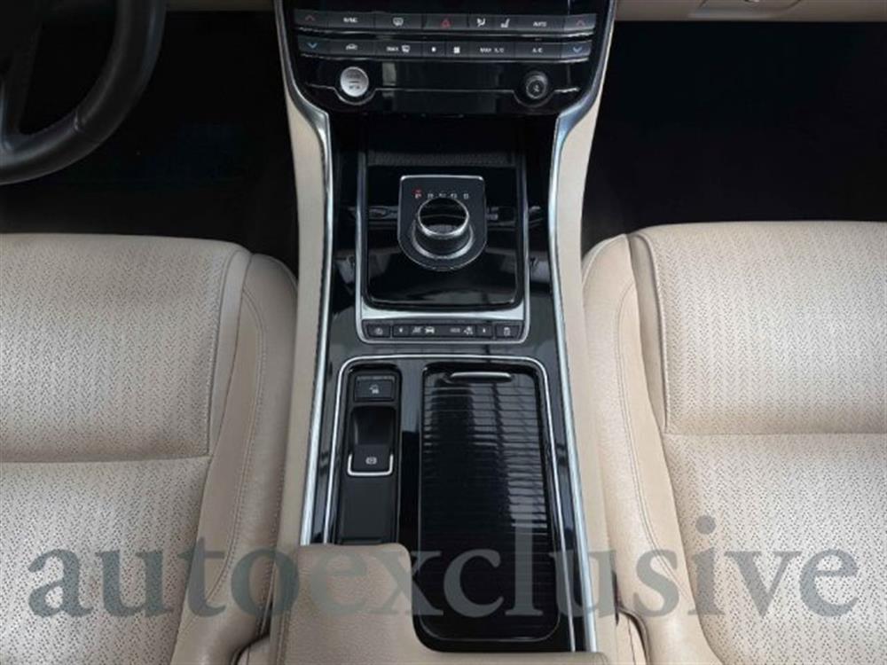 XF XF 2.0 D 180 CV aut. Pr