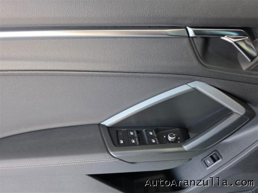 Q3 Q3 SportBack 35 S Line
