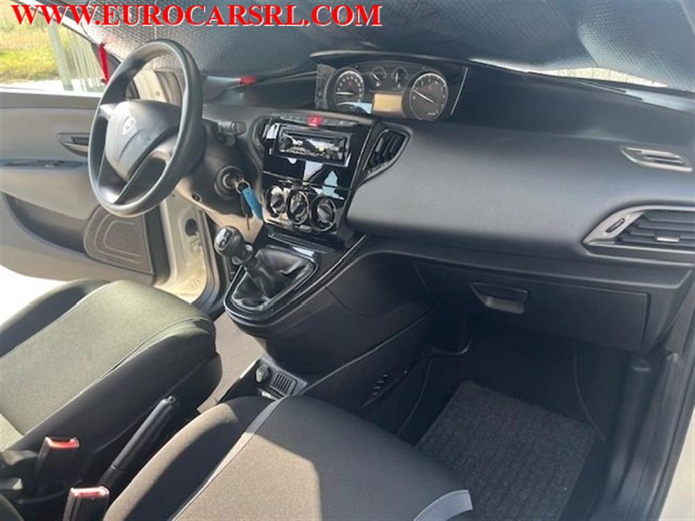 Ypsilon Ypsilon 1.2 69 CV 5 porte Si