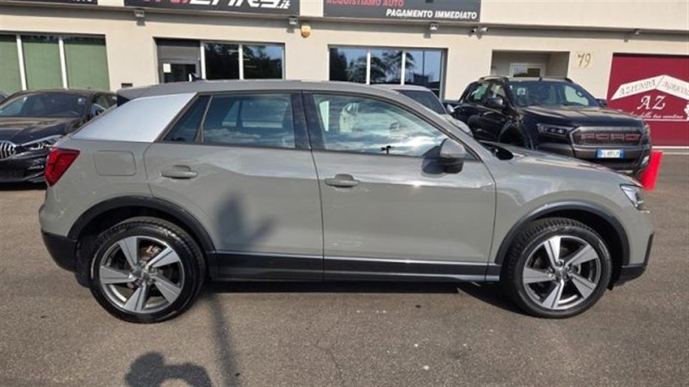 Q2 Q2 30 TDI S tronic Admi