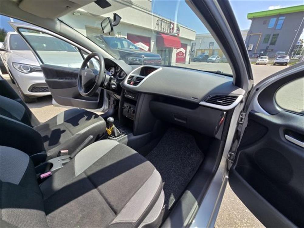 207 207 1.4 75CV NEOPATENTAT