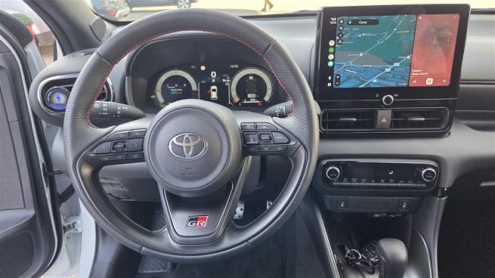 Yaris Yaris 1.5 130 Hybrid 5 por