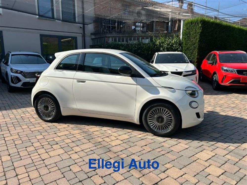500 500 Berlina Hybrid Icon