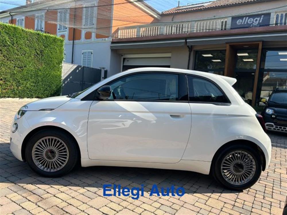 500 500 Berlina Hybrid Icon