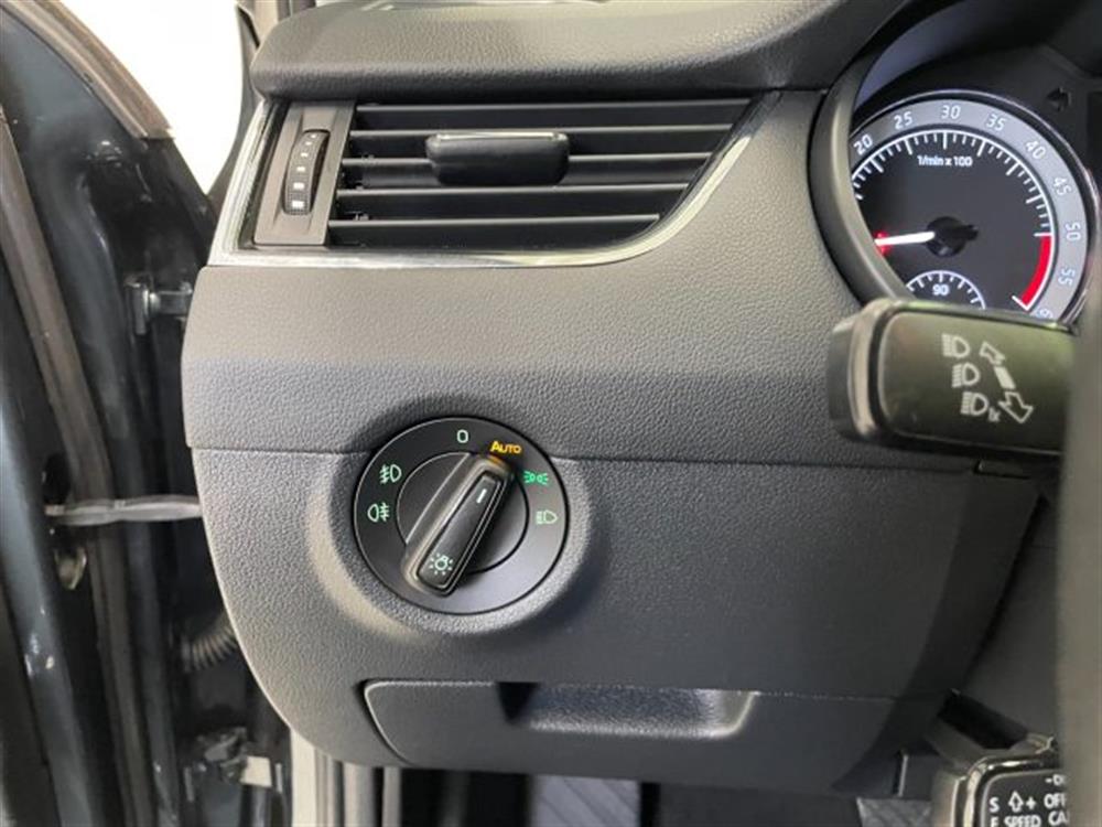 Octavia Octavia 1.6 TDI DSG Wagon Ex