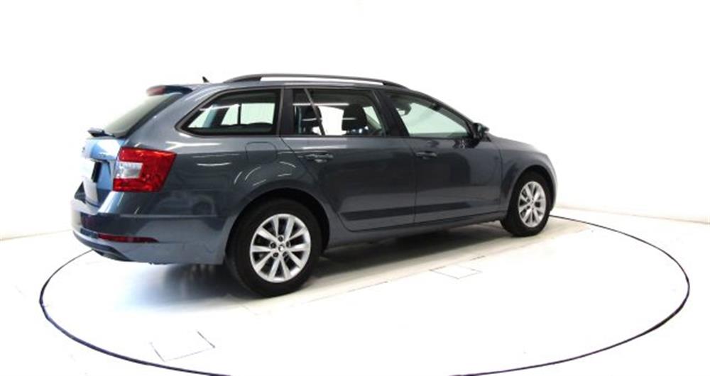 Octavia Octavia 1.6 TDI DSG Wagon Ex