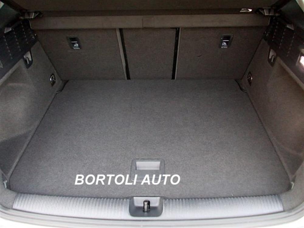 Q2 Q2 30 TDI 28.000 KM S-