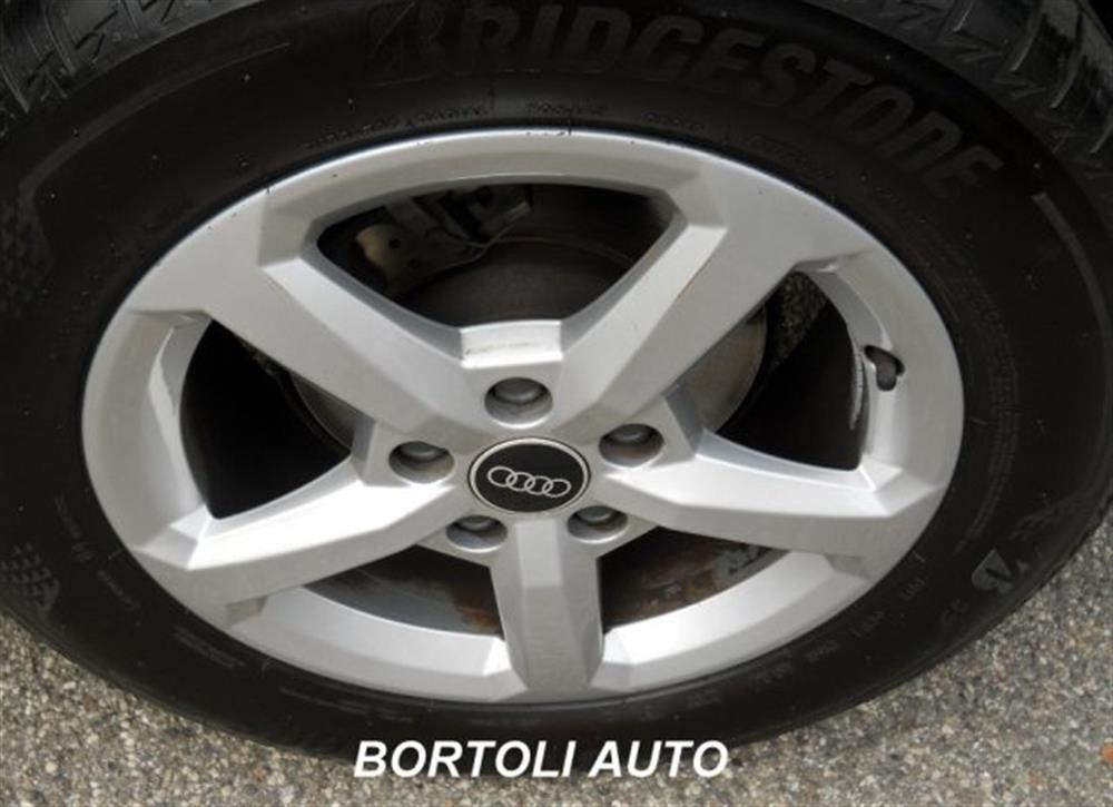 Q2 Q2 30 TDI 28.000 KM S-