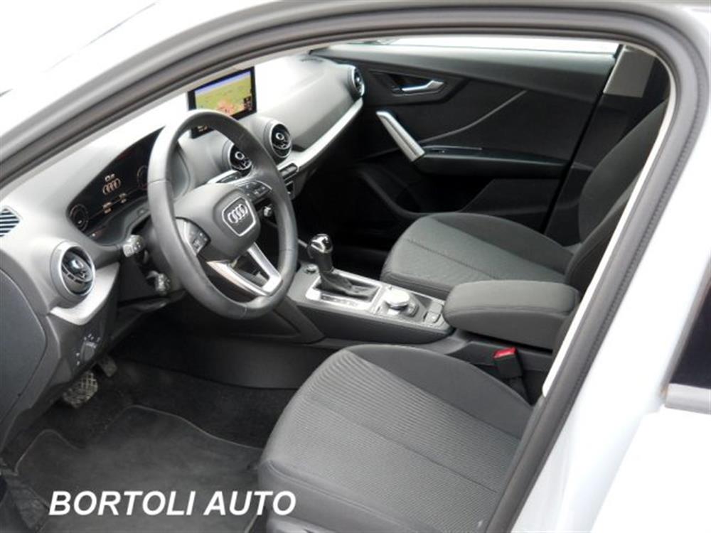 Q2 Q2 30 TDI 28.000 KM S-
