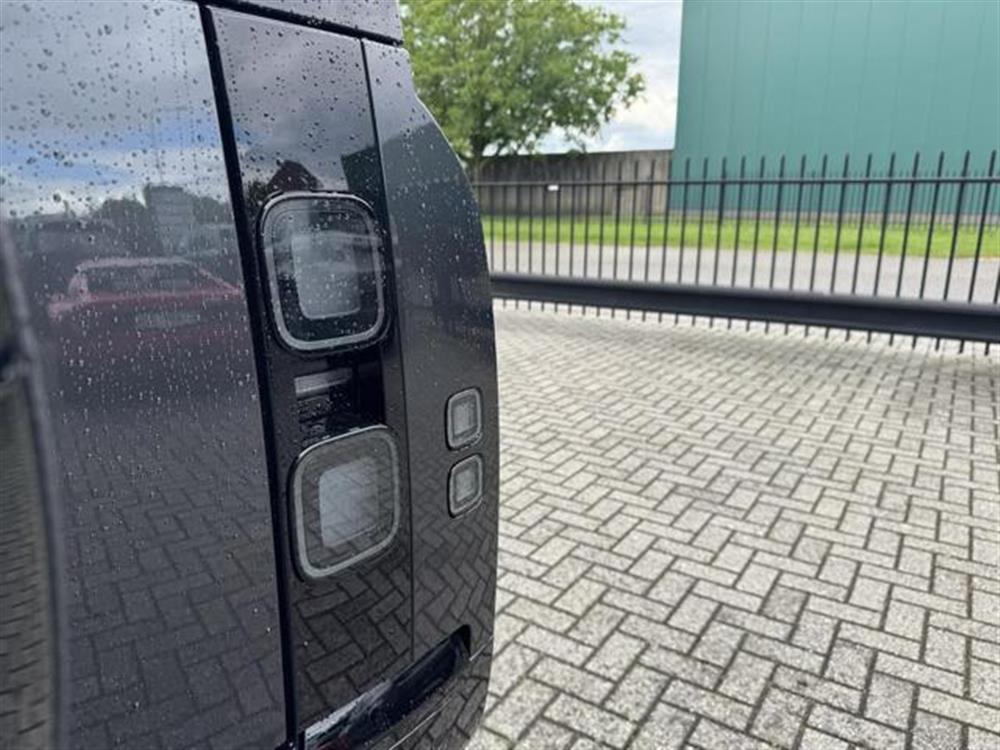 Defender Defender 110 3.0D I6 350 CV A