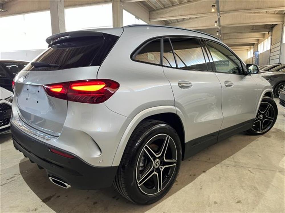 GLA 200 GLA 200 Autom. AMG Line Prem