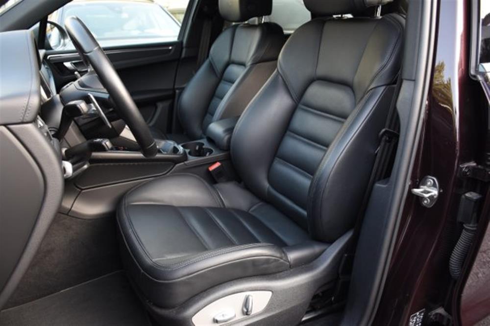 Macan Macan 2.0 T *PDLS*CARPLAY*